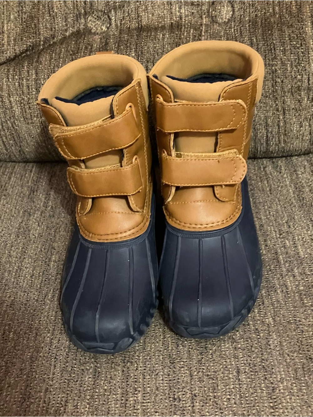 Gymboree Boys Aspen Lodge tan and navy snow boots Size 7